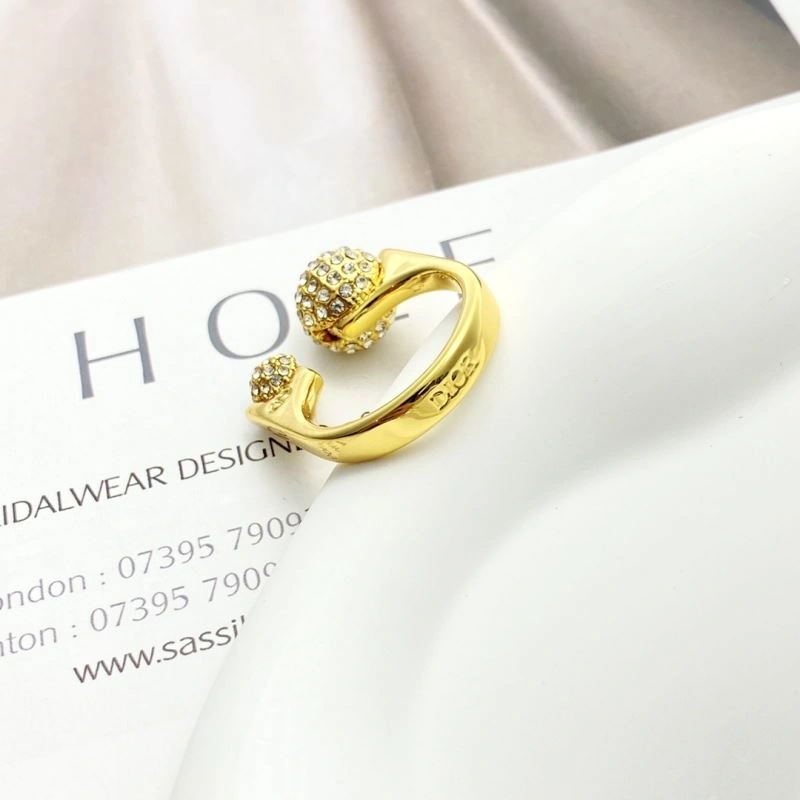 Resilient Christian Dior Rings 235177