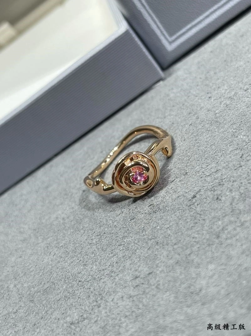 Bold Christian Dior Rings 234055