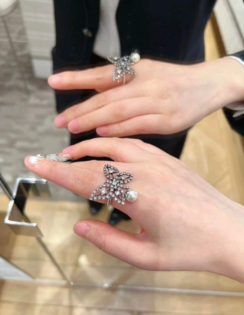 Breathable Christian Dior Rings 233709