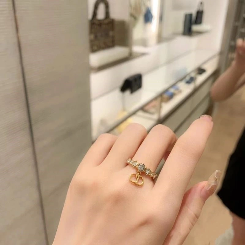 Comfortable Christian Dior Rings 233710