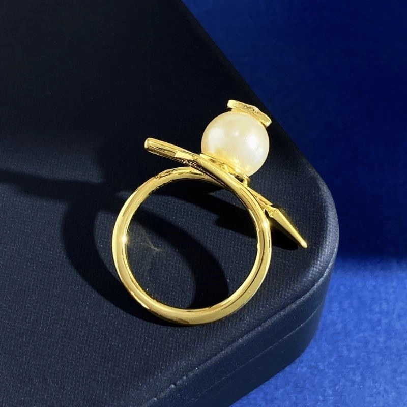 Lightweight Christian Dior Rings 233316