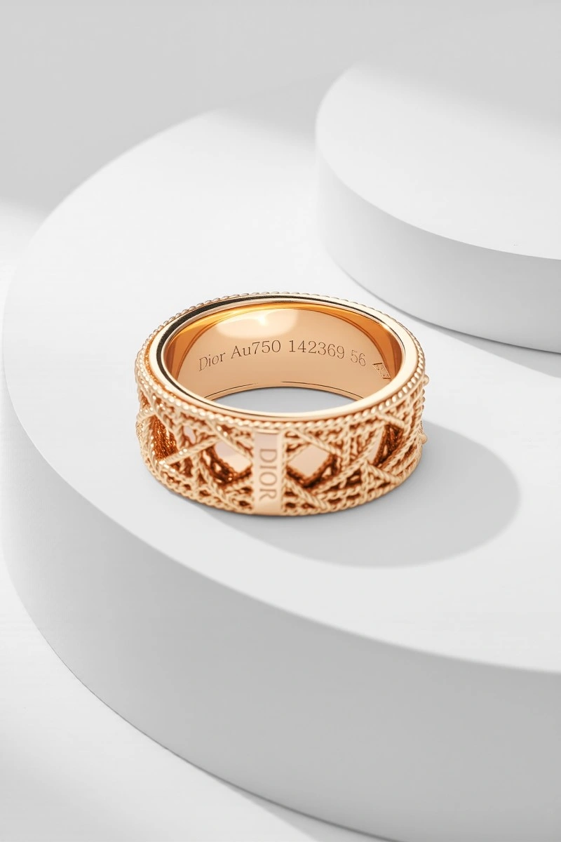 Classic Christian Dior Rings 232439