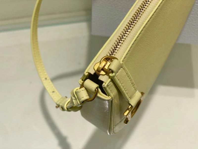 ModernLook Christian Dior Saddle Bags 70562