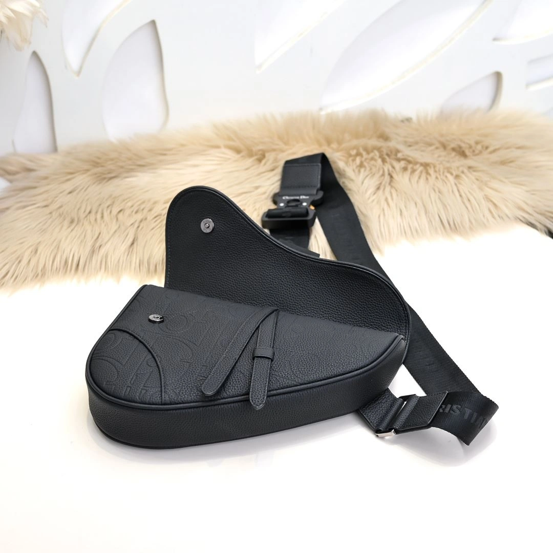 Tailored Christian Dior Saddle bags 91184