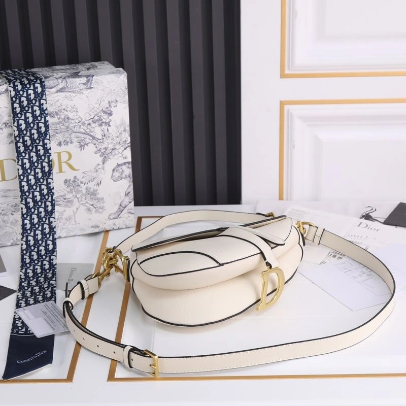 Sleek Christian Dior Saddle bags 87841