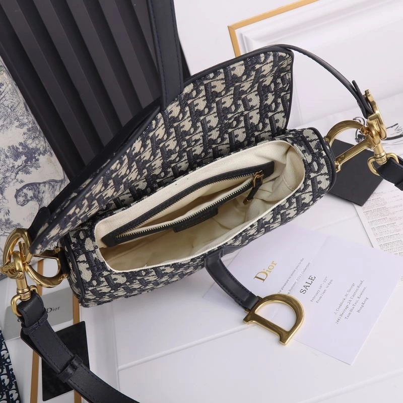 EyeCatching Christian Dior Saddle bags 87840