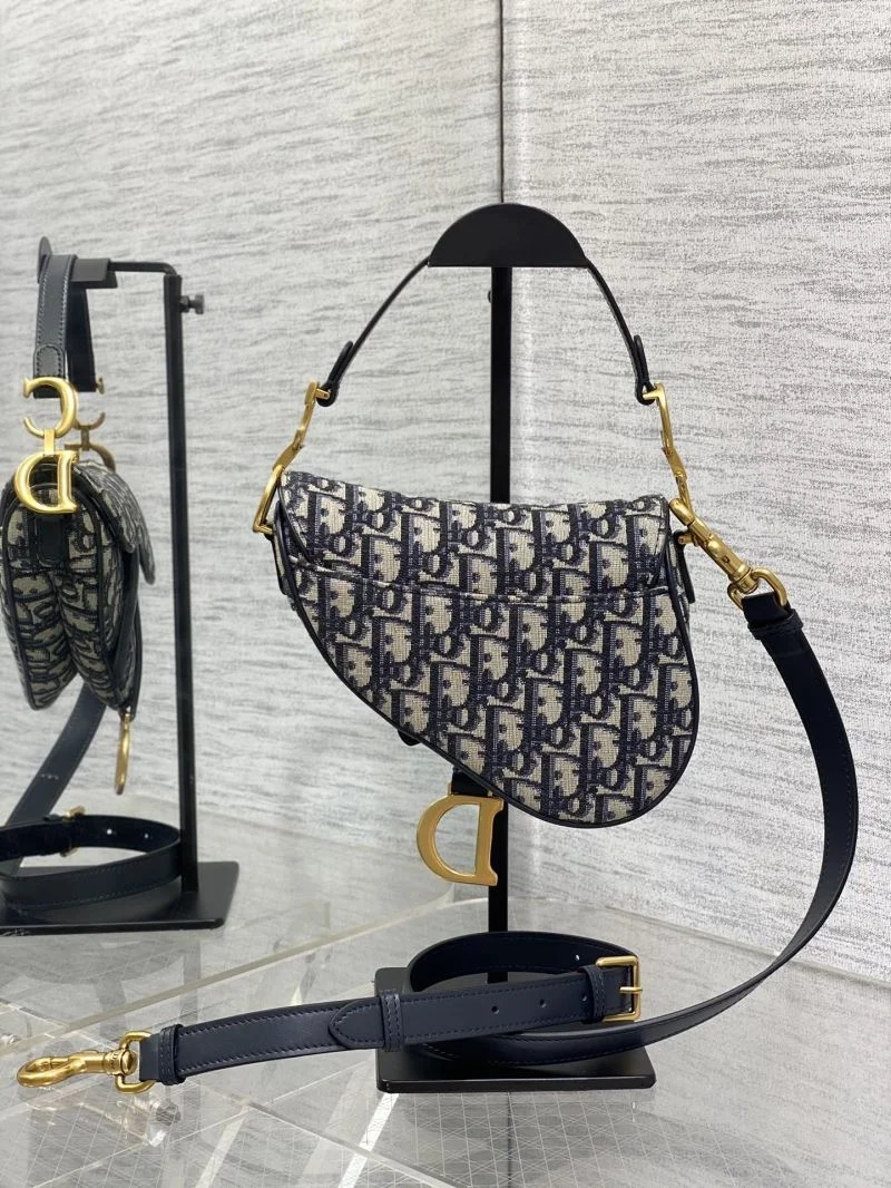 Bold Christian Dior Saddle bags 47243