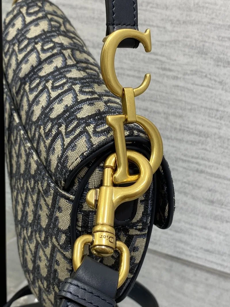 Bold Christian Dior Saddle bags 47243