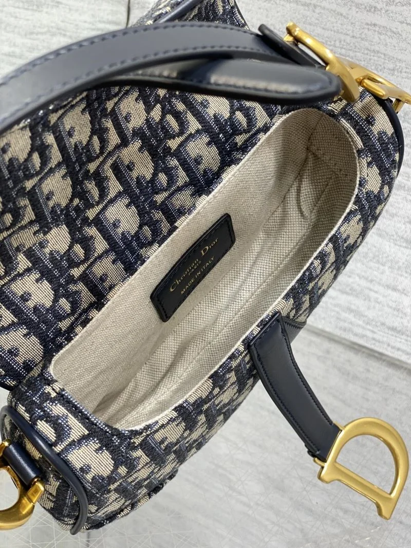 Bold Christian Dior Saddle bags 47243
