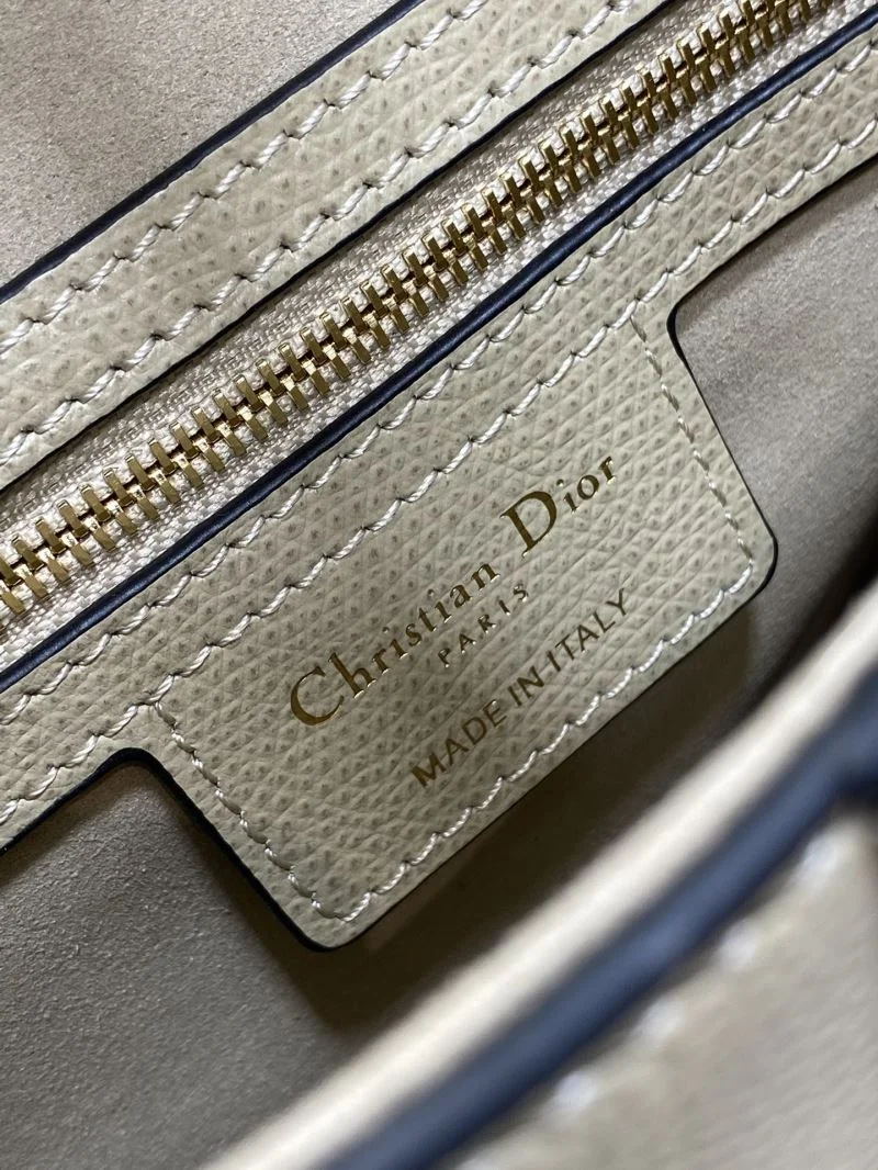 Sporty Christian Dior Saddle bags 47284