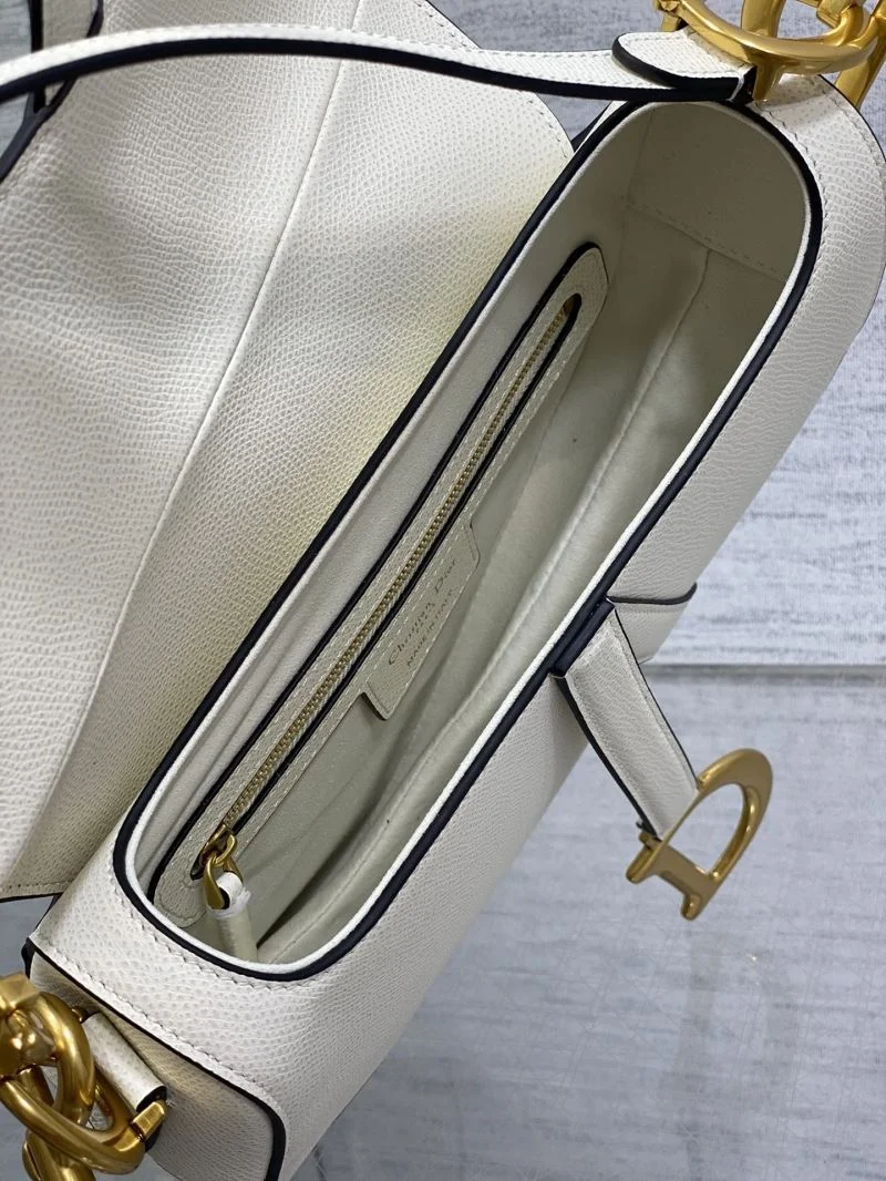 Versatile Christian Dior Saddle bags 47233