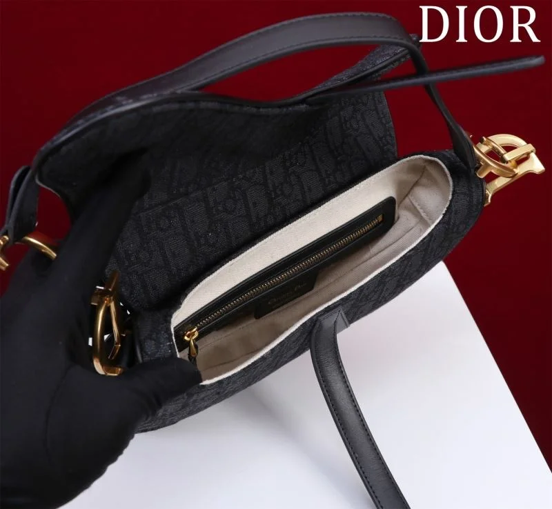 Christian Dior Saddle bags Comfortable 47251