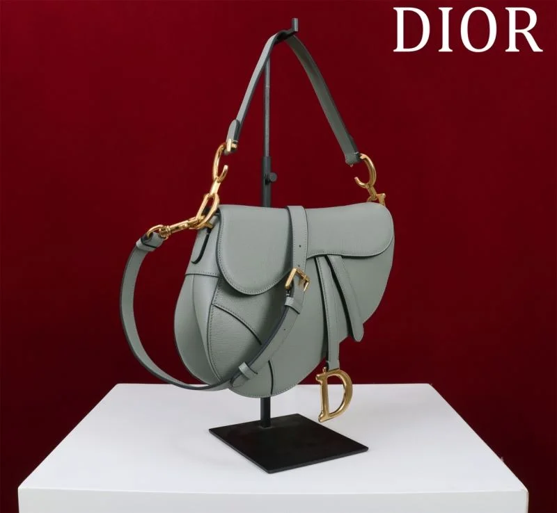 Fashionable Christian Dior Saddle bags 47197