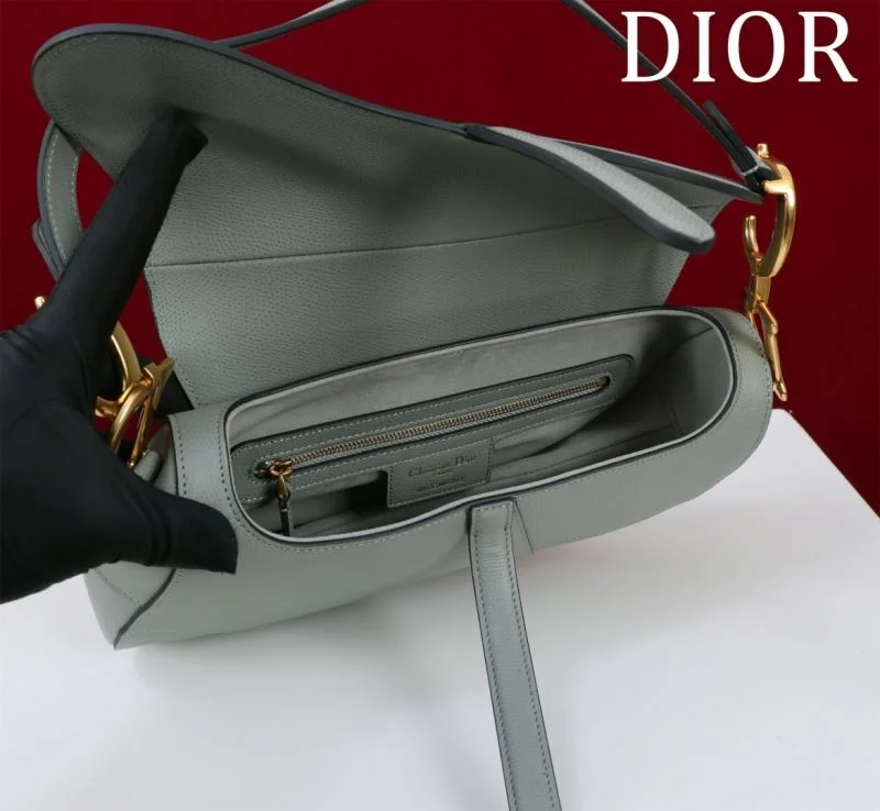 Fashionable Christian Dior Saddle bags 47197
