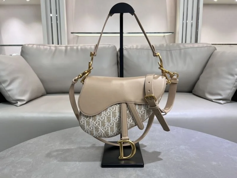 Bold Christian Dior Saddle bags 47171