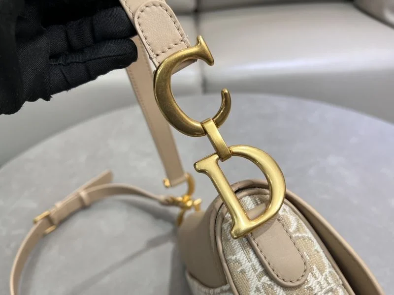 Bold Christian Dior Saddle bags 47171