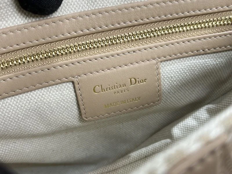 Bold Christian Dior Saddle bags 47171