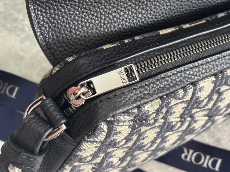 ZipUp Christian Dior Saddle bags 47167