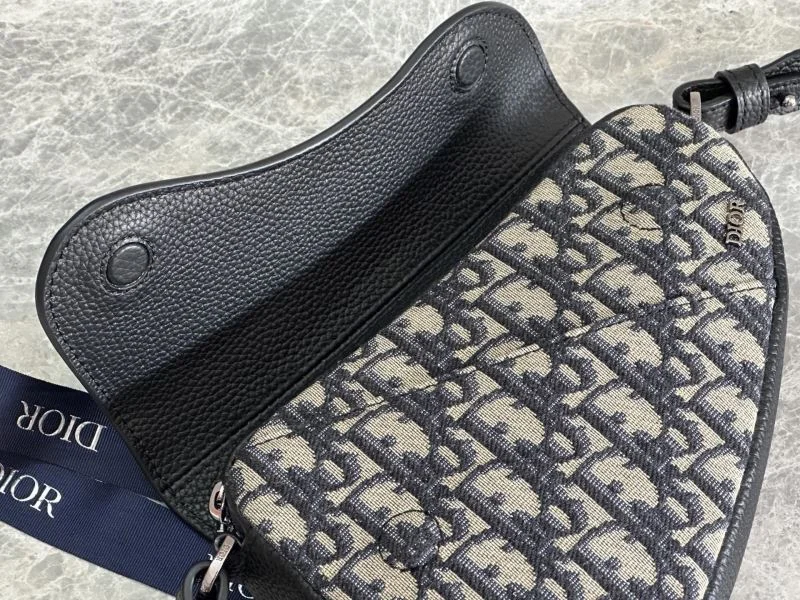 ZipUp Christian Dior Saddle bags 47167
