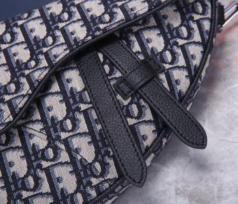 Sporty Christian Dior Saddle bags 47162