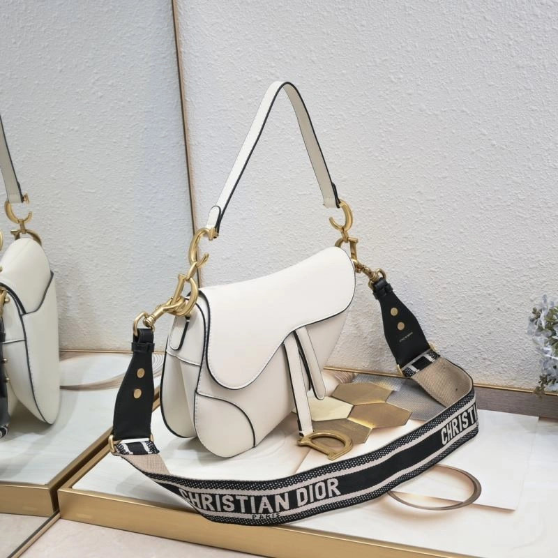 Christian Dior Saddle bags Fashionable 85706