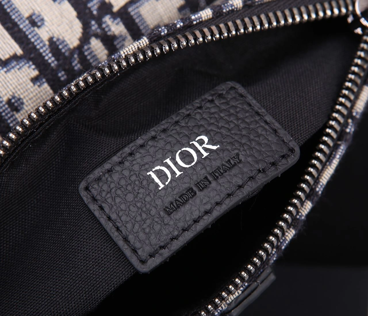 Comfortable Christian Dior Saddle bags 92196