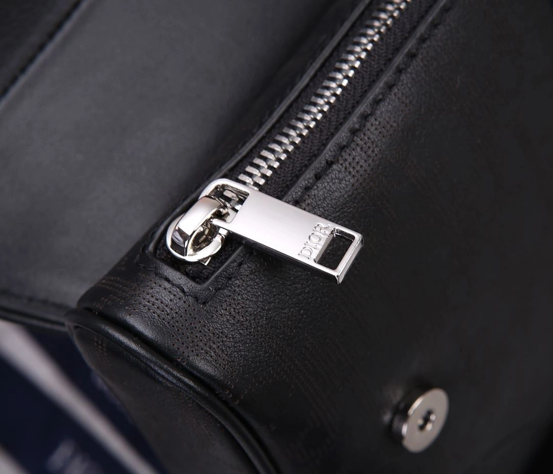 EyeCatching Christian Dior Saddle bags 92199