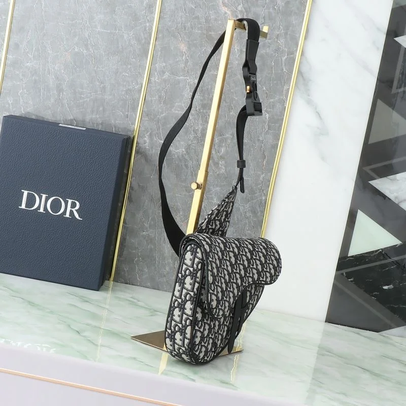 Sophisticated Christian Dior Saddle bags 46348