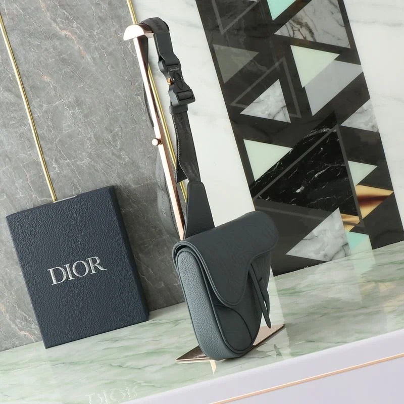 Sporty Christian Dior Saddle bags 46347
