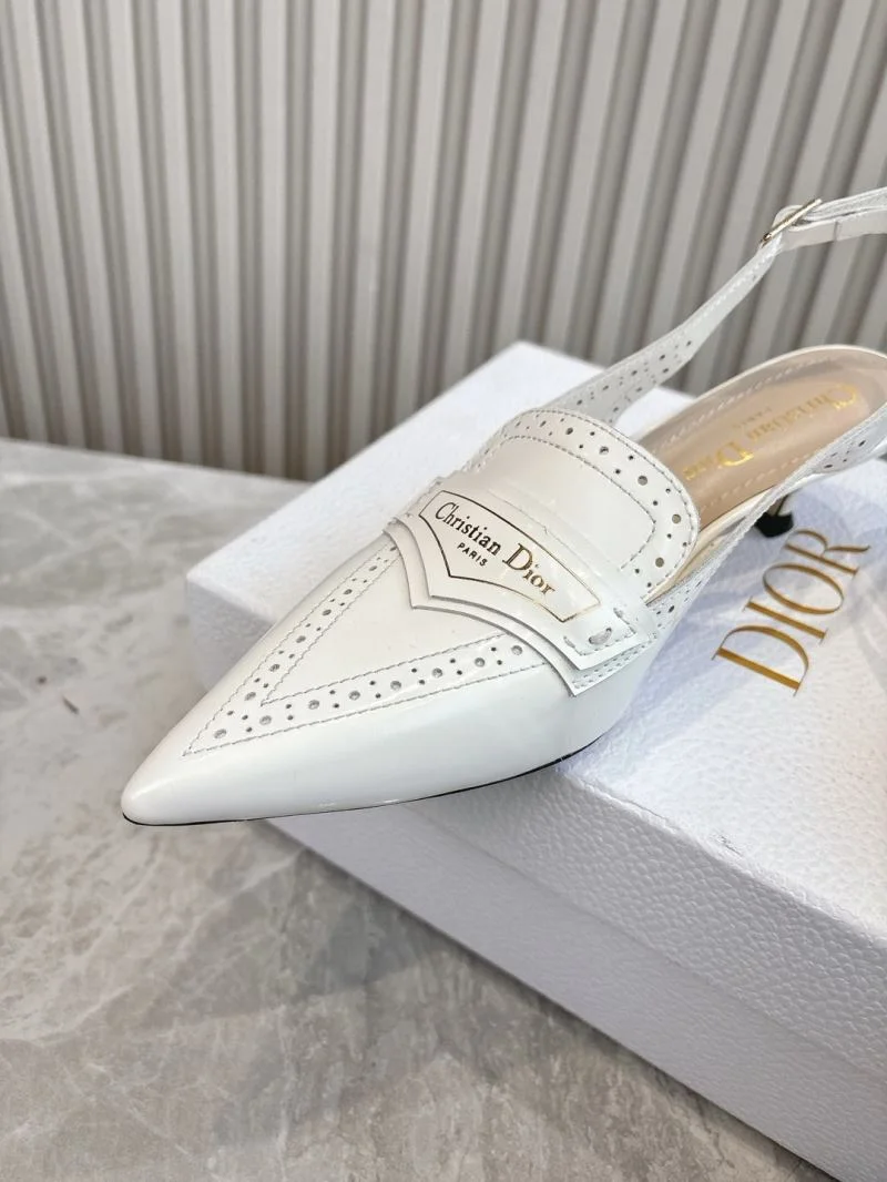 Elegant Christian Dior Sandals 21146