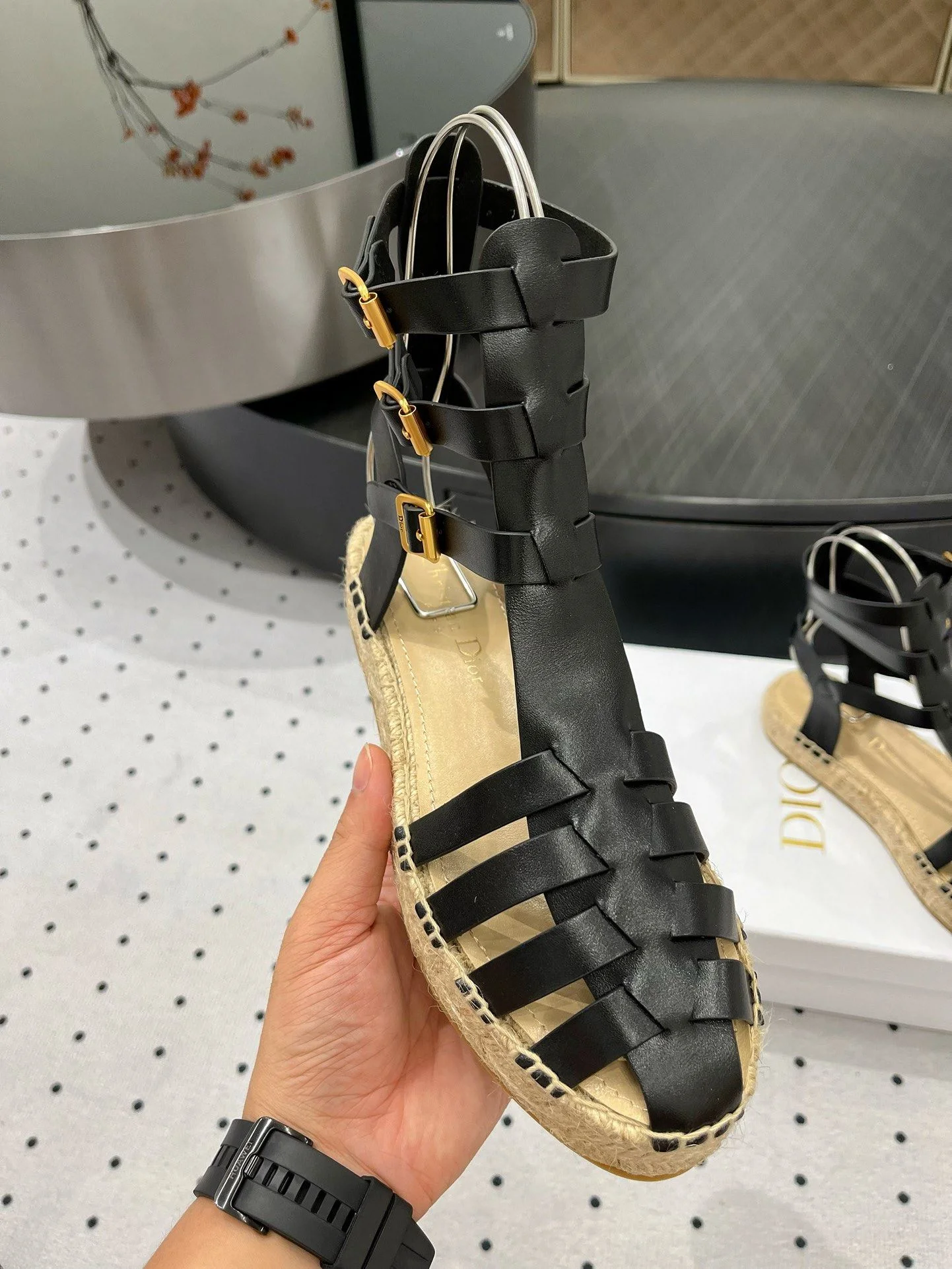 Trendsetting Christian Dior Sandals 21141