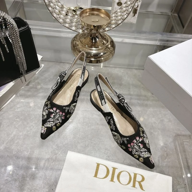Elegant Christian Dior Sandals 21495