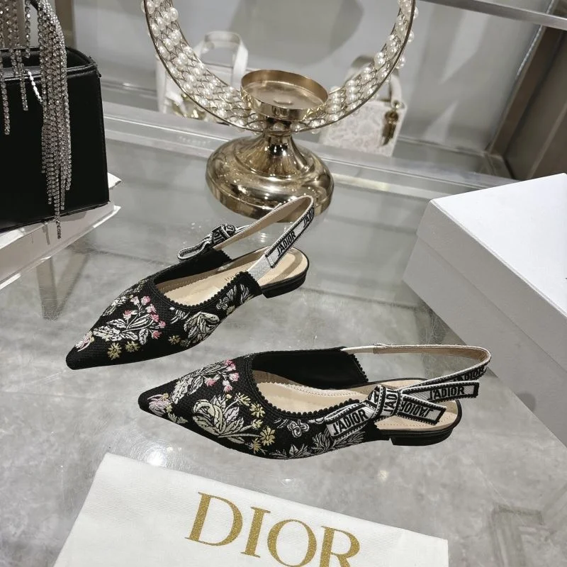 Elegant Christian Dior Sandals 21495
