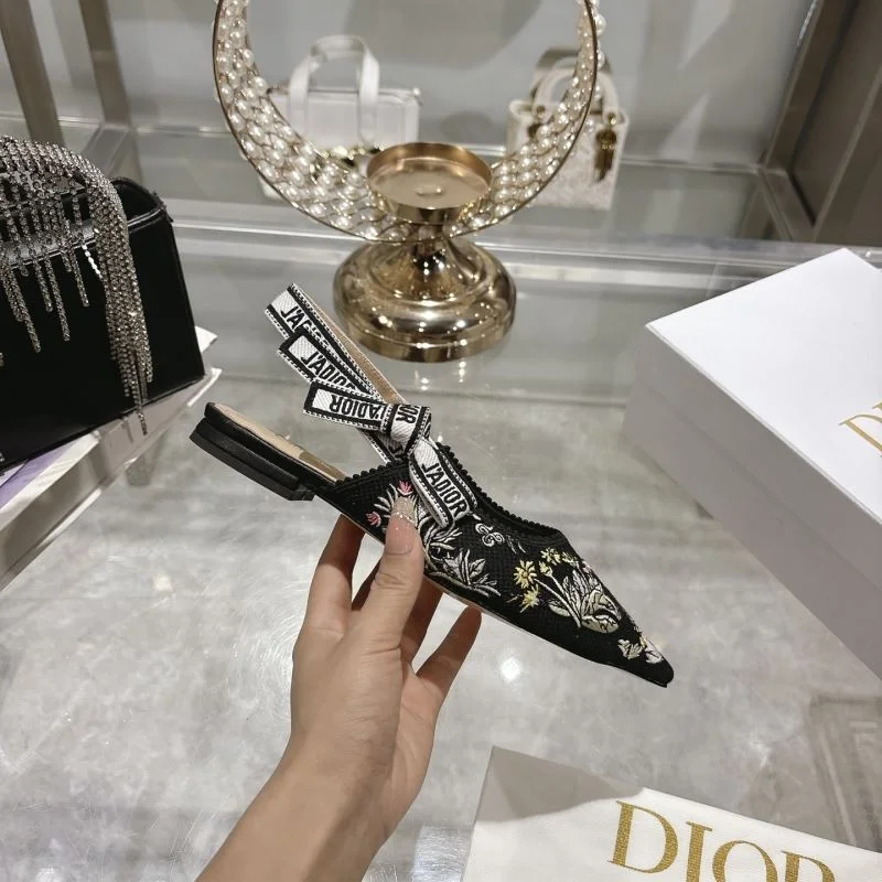 Elegant Christian Dior Sandals 21495