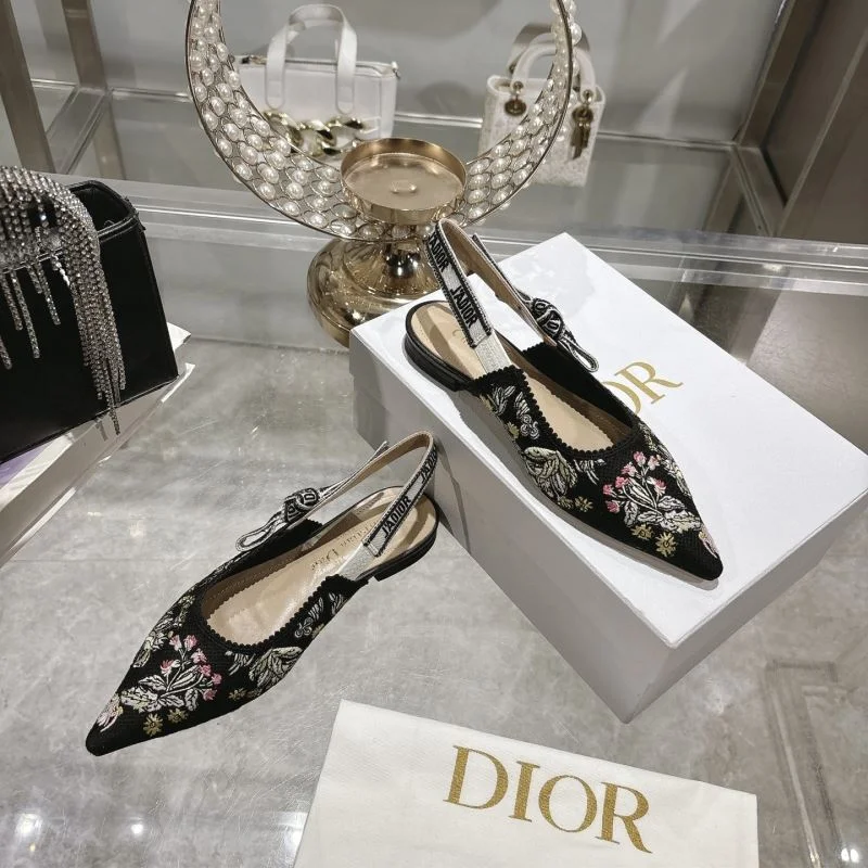 Elegant Christian Dior Sandals 21495