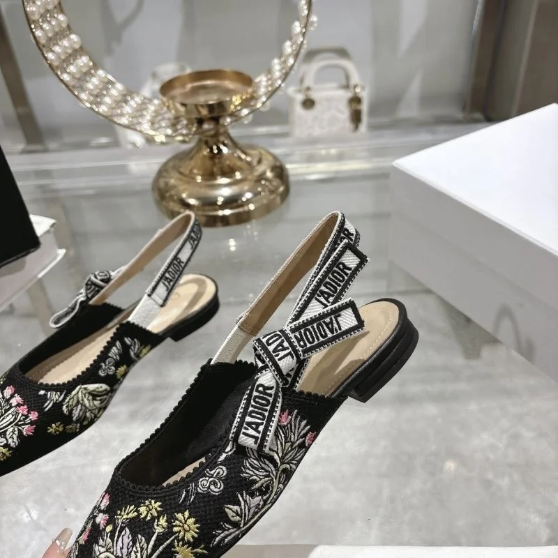 Elegant Christian Dior Sandals 21495