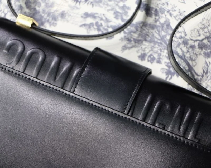 Elegant Christian Dior Satchel Bags 47125