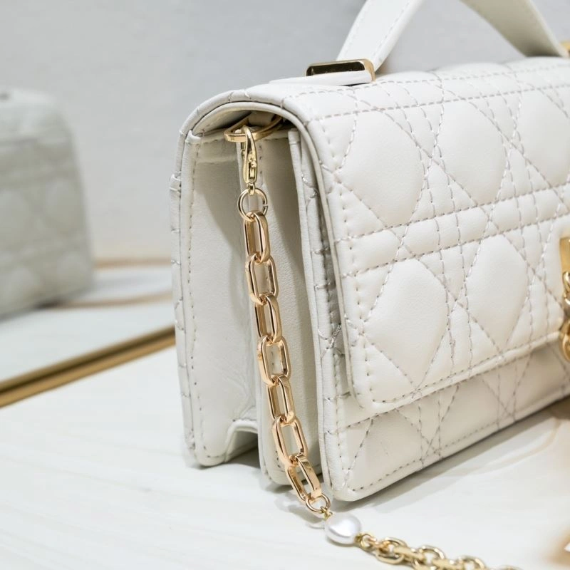 Christian Dior Satchel Bags Minimalist 85613