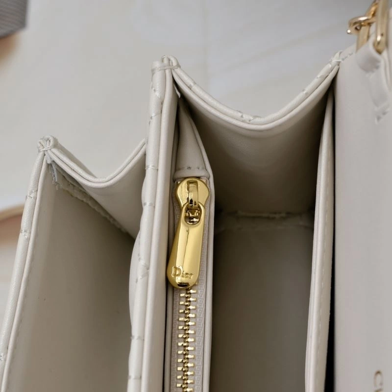 Sustainable Christian Dior Satchel Bags 85534