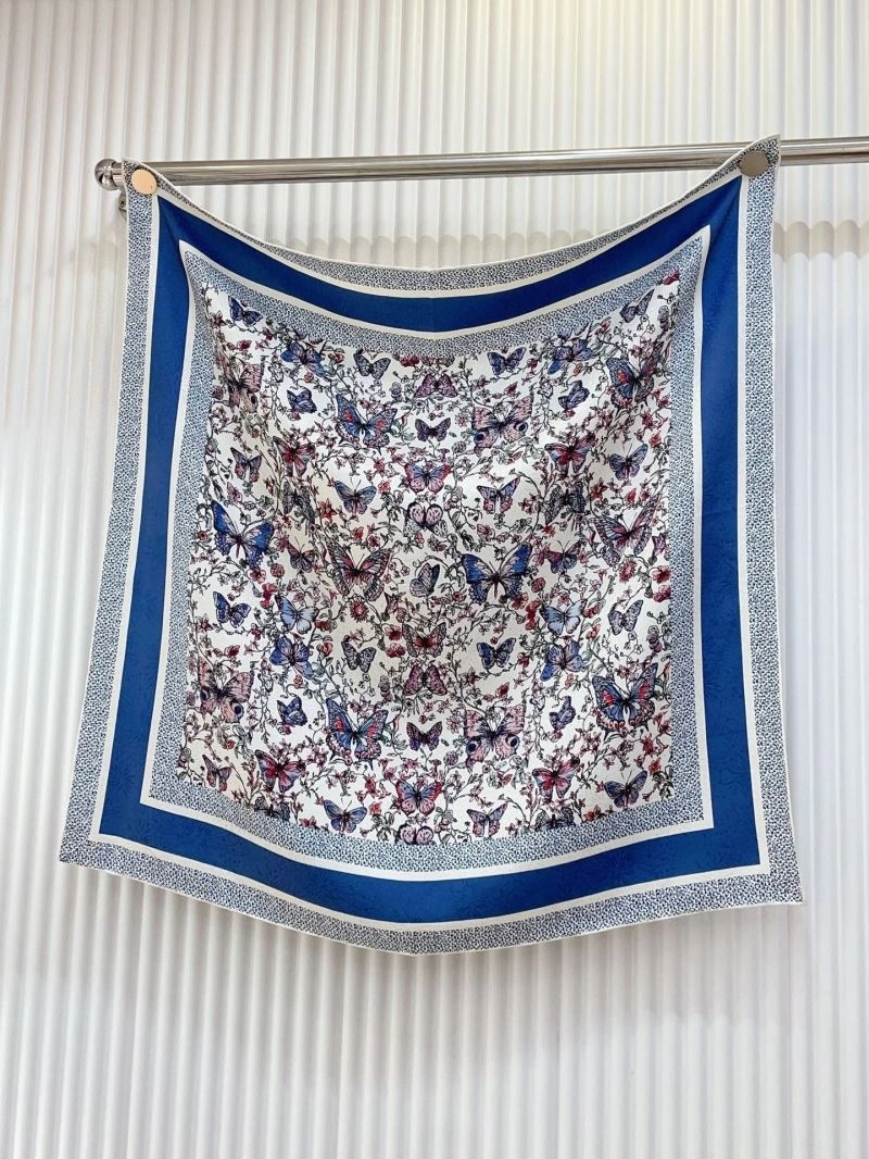 Vibrant Christian Dior Scarf 270768