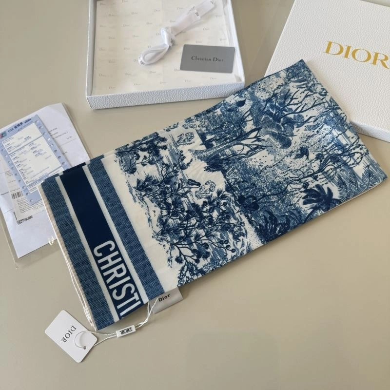 TravelReady Christian Dior Scarf 270764