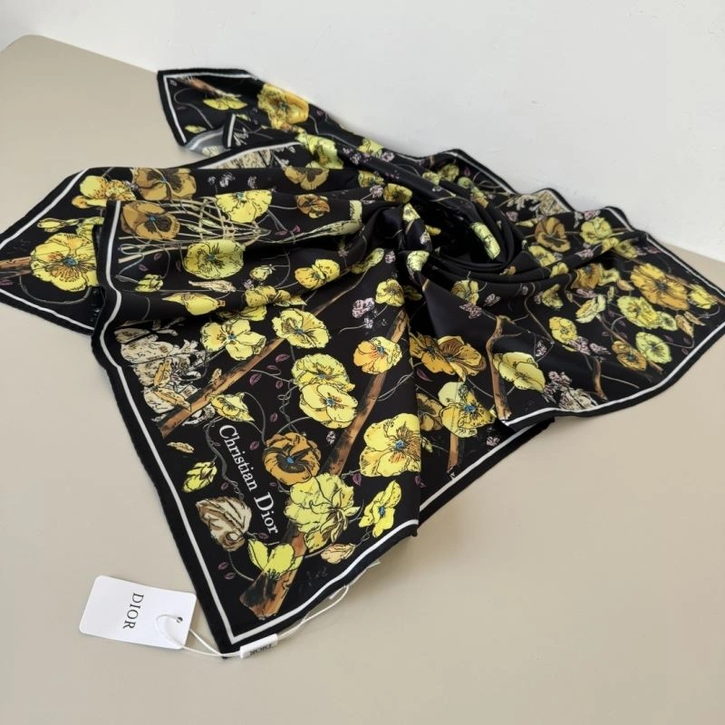 Sleek Christian Dior Scarf 270760