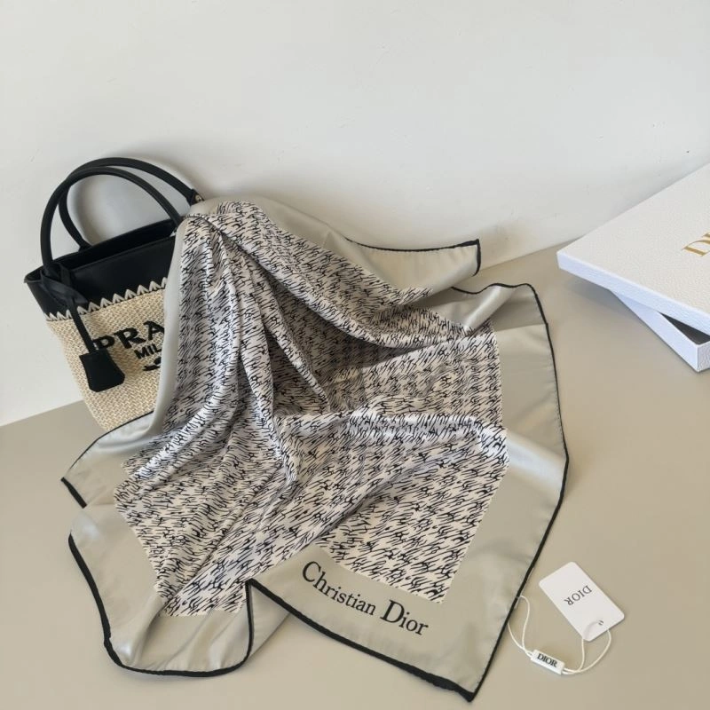 Lightweight Christian Dior Scarf 270751