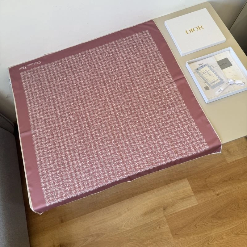 Comfortable Christian Dior Scarf 270750