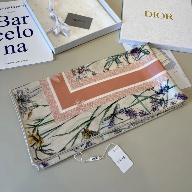 Versatile Christian Dior Scarf 270732