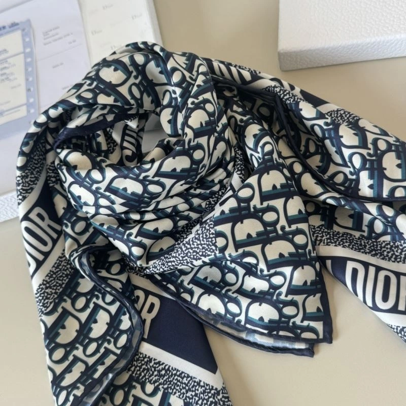 FashionForward Christian Dior Scarf 270713