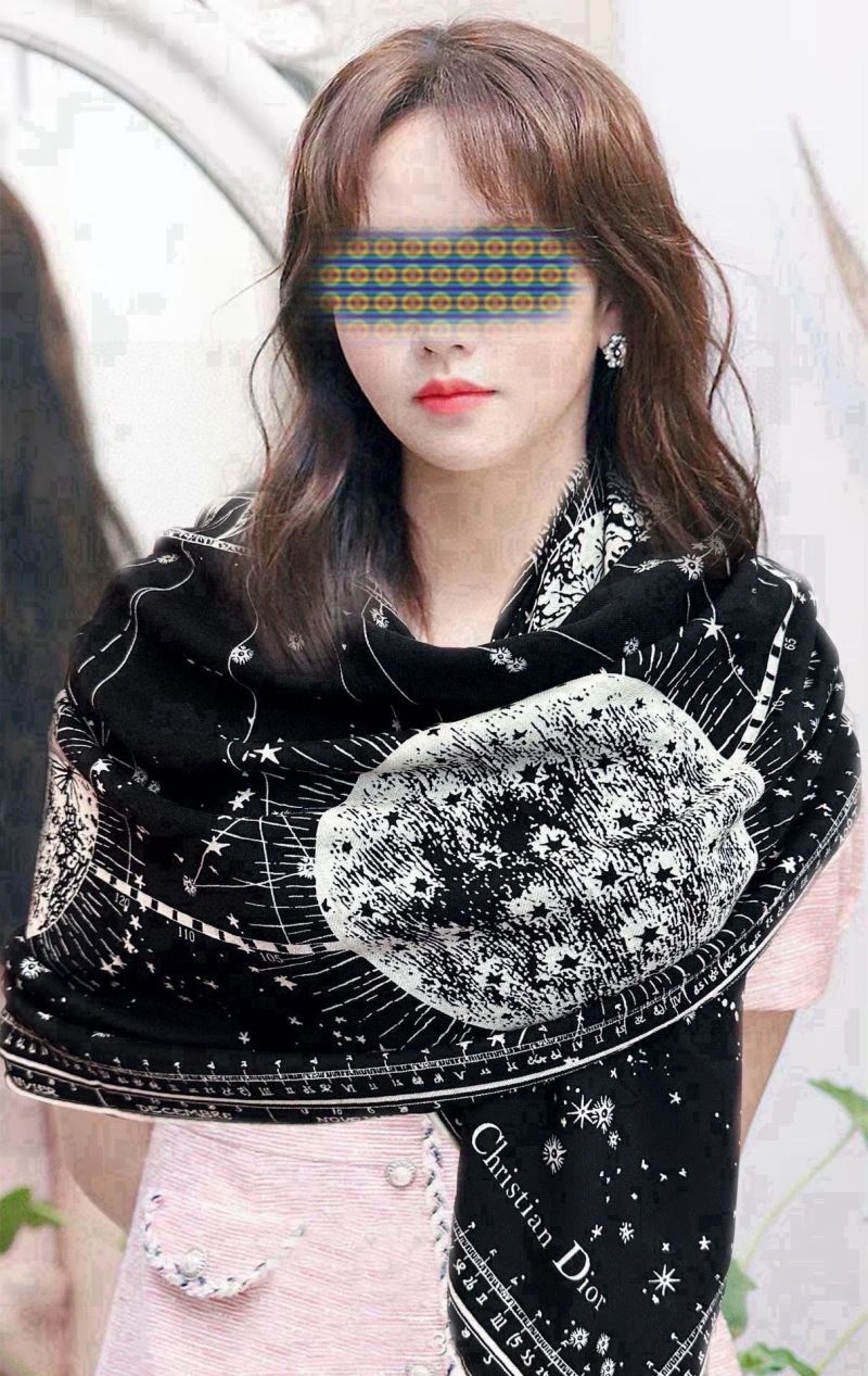 Christian Dior Scarf Durable 271158