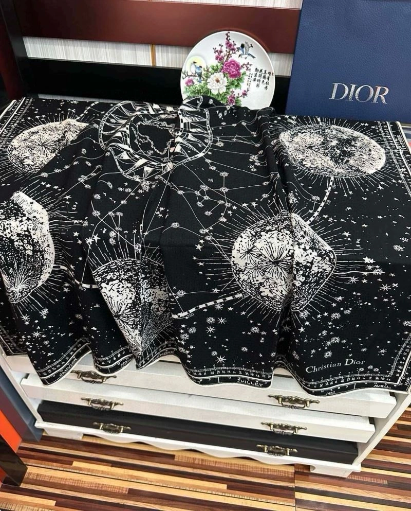 Christian Dior Scarf Durable 271158