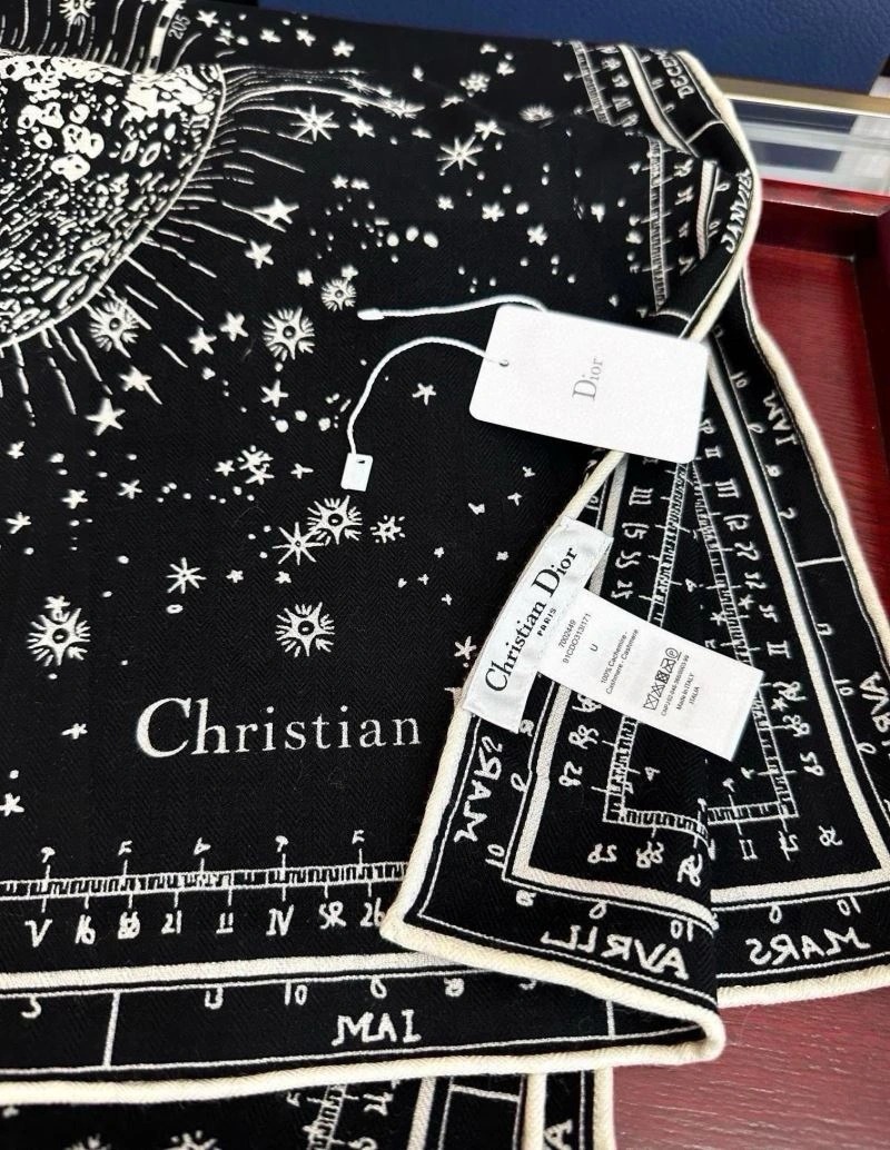 Christian Dior Scarf Durable 271158