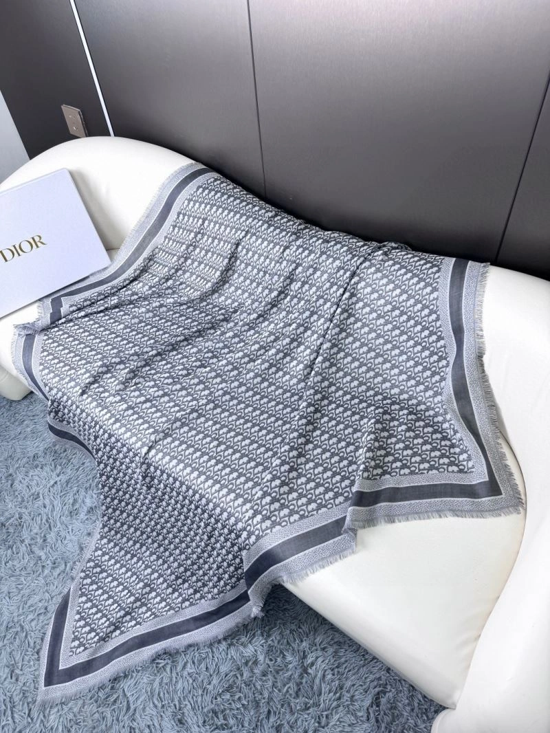 Christian Dior Scarf Effortless 271146